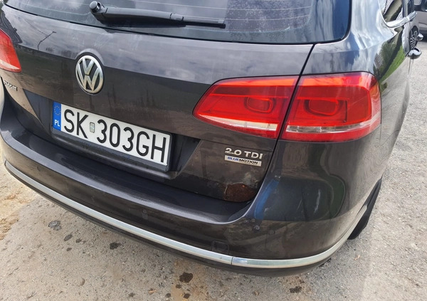 Volkswagen Passat cena 21000 przebieg: 335000, rok produkcji 2011 z Katowice małe 79